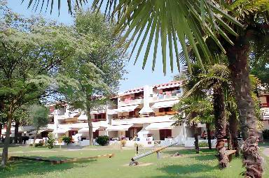 Familienorientierte Wohnung mit Whirlpool, Garten und Pool | Neben dem Strand