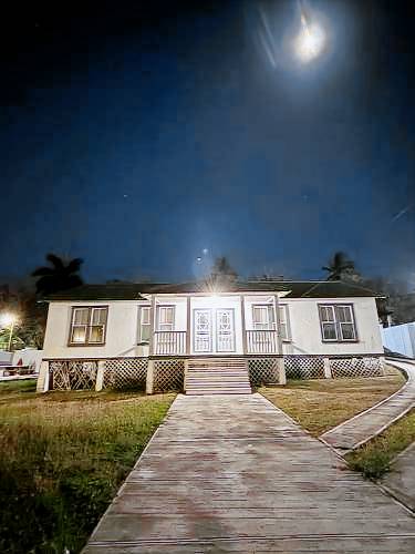 Bed & Breakfast  Tampico