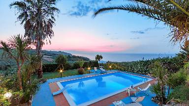 Voll ausgestattete Villa mit Garten, Terrasse und Grill | Gartenblick | Nah am Strand | Haustiere erlaubt
