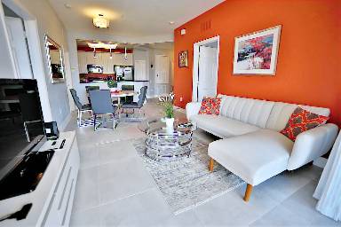 141 m² Condo