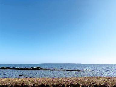 Family-oriented holiday home | Beach view