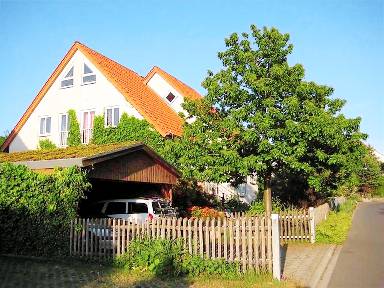 Flat with terrace & garden