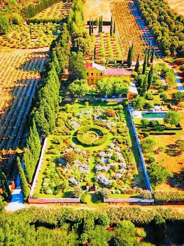 Bed & Breakfast  Cucuron