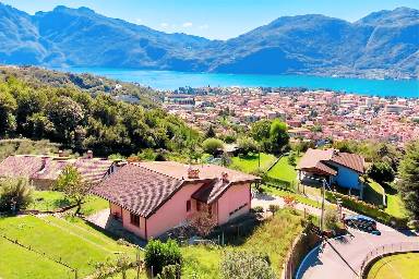 Villa totalmente attrezzata con giardino, terrazza e barbecue | Vista sul lago