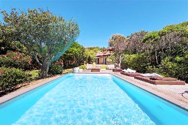 Villa 300 m²