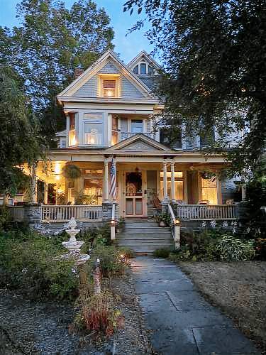 Bentley House Bed and Breakfast — photo 2