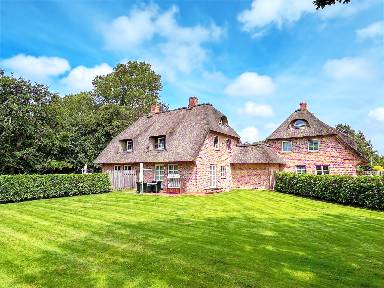 107 m² House