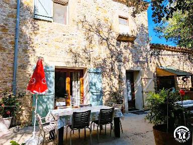 Gîte avec terrasse et barbecue