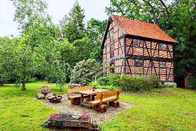 107 m² House