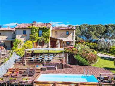 Ferienhaus mit Terrasse, privatem Pool und Grill | Naturblick
