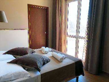 Chambre avec lits jumeaux, vue jardin
