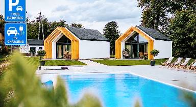 Ferienhaus mit Pool