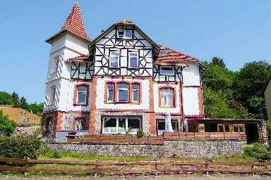 350 m² Villa