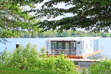 44 m² Hausboot