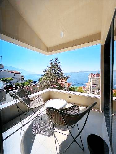 Holiday apartment with terrace & yard | Suitable for remote work | Pets allowed — photo 4