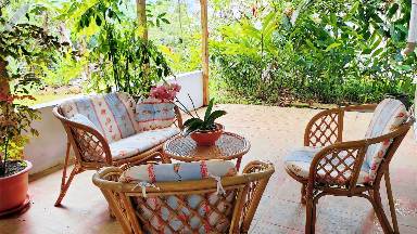 Appartement de vacances avec barbecue, jardin et terrasse | Vue jardin | Parfait pour le travail à distance