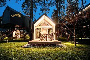 Luxurious Cabin Rental with a Hot Tub near Maribor for Glamping in Slovenia