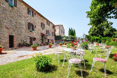 Bauernhof mit Grill, Pool und Garten | Gartenblick