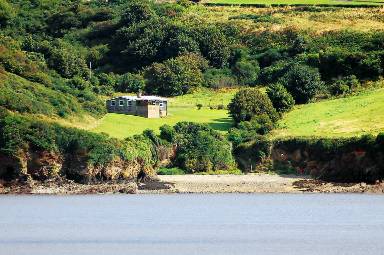 Nice lodge | Water view | Pets allowed