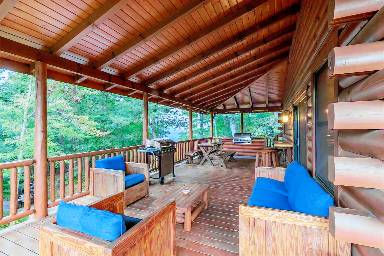 390 m² House