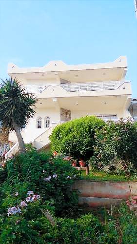 σπίτι Kato Loutro
