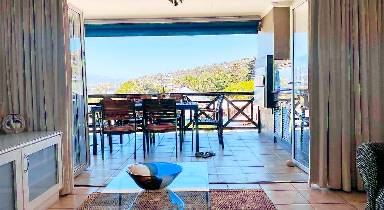 100 m² Apartament