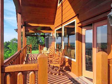 242 m² House