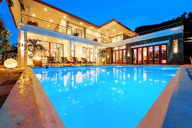 630 m² Villa
