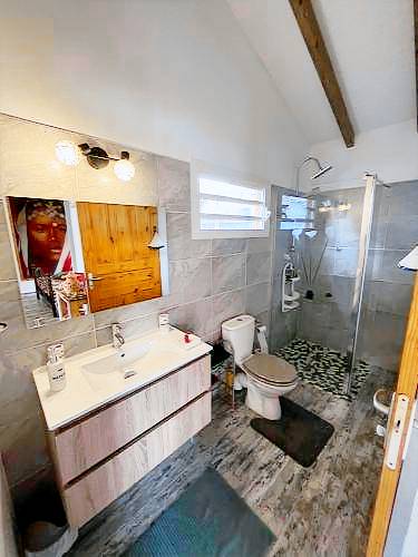 House Les Abymes