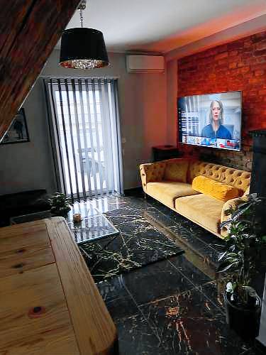 Apartma Pekre
