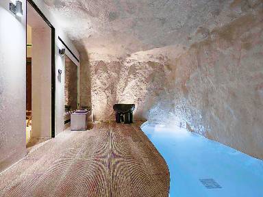 400 m² House