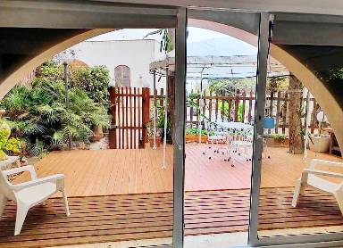 Kinderfreundliches charmantes Apartment mit privatem Pool und Garten | Neben dem Strand | Haustiere sind willkommen