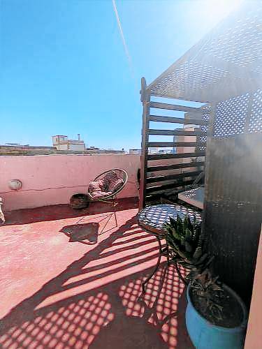 Apartment with patio — photo 2