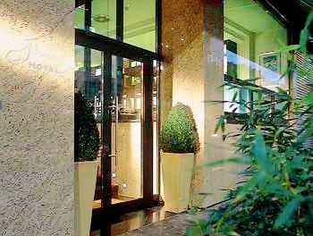Hotel Lumiere An Der Messe in Frankfurt Am Main