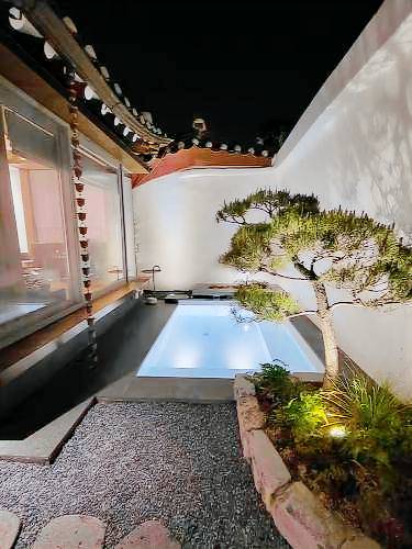 Hae-a-won, Korea premium & traditional Hanok Stay in Seoul
