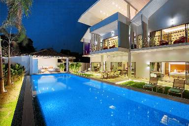 Children-friendly spacious villa with terrace, garden & private pool | Beach nearby | Perfect for remote work