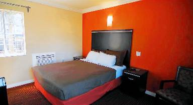Studio City Inn