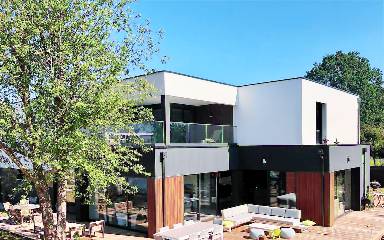 Logement avec internet haut débit, terrasse et jardin