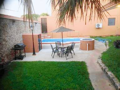 360 m² House