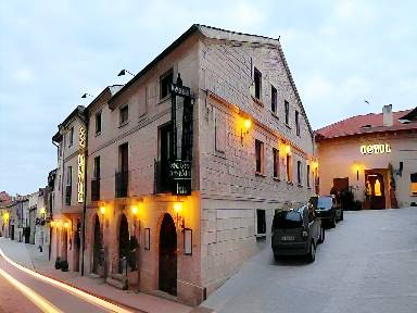 Hostal Santo Domingo de Silos