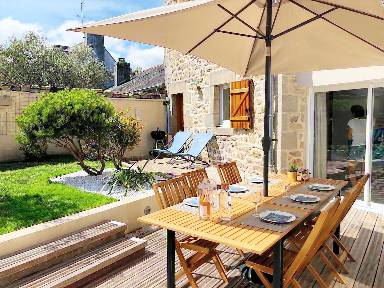 Maison adaptée aux familles avec jardin, terrasse et barbecue