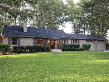 House Clemson