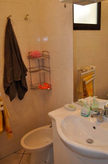 Rental apartment with yard & terrace — photo 3