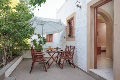 Incantevole aparthotel con giardino e terrazza | Vista sul giardino