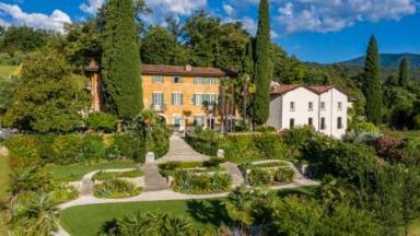 Casale Desenzano del Garda