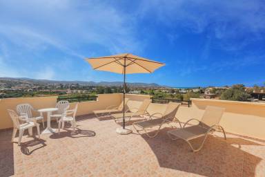 Holiday apartment with terrace & private pool | Mountain view