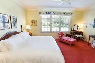 Bed and breakfast East Oakmont