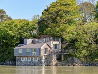 Cottage Menai Bridge
