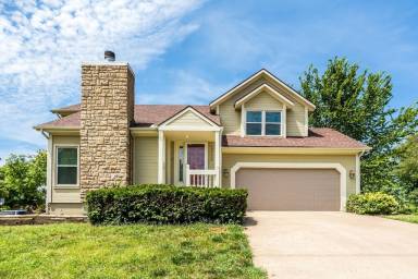 House Blue Valley Commons