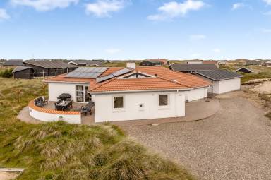 Familienfreundliches Ferienhaus mit Sauna, privatem Pool und Terrasse | Haustiere erlaubt